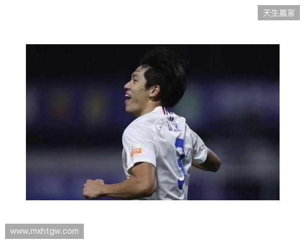 半场-玉昆暂0-0申花 约尼查造险两队合计1射正 半场-玉昆暂0-0申花 约尼查造险两队合计1射正
